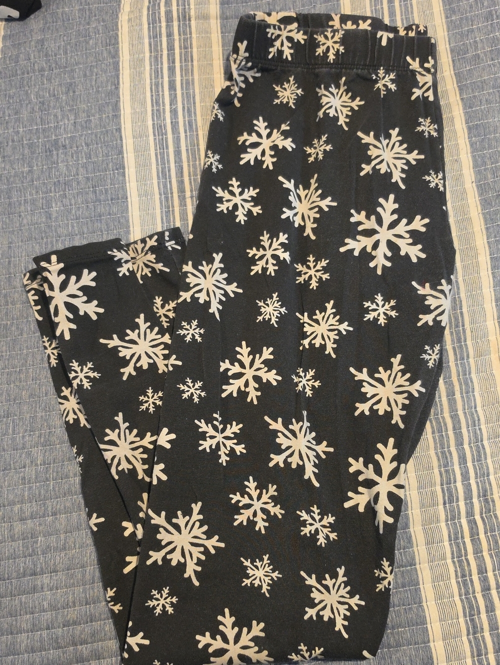 No Boundaries Women’s Black Snowflake Leggings Size S 3/5